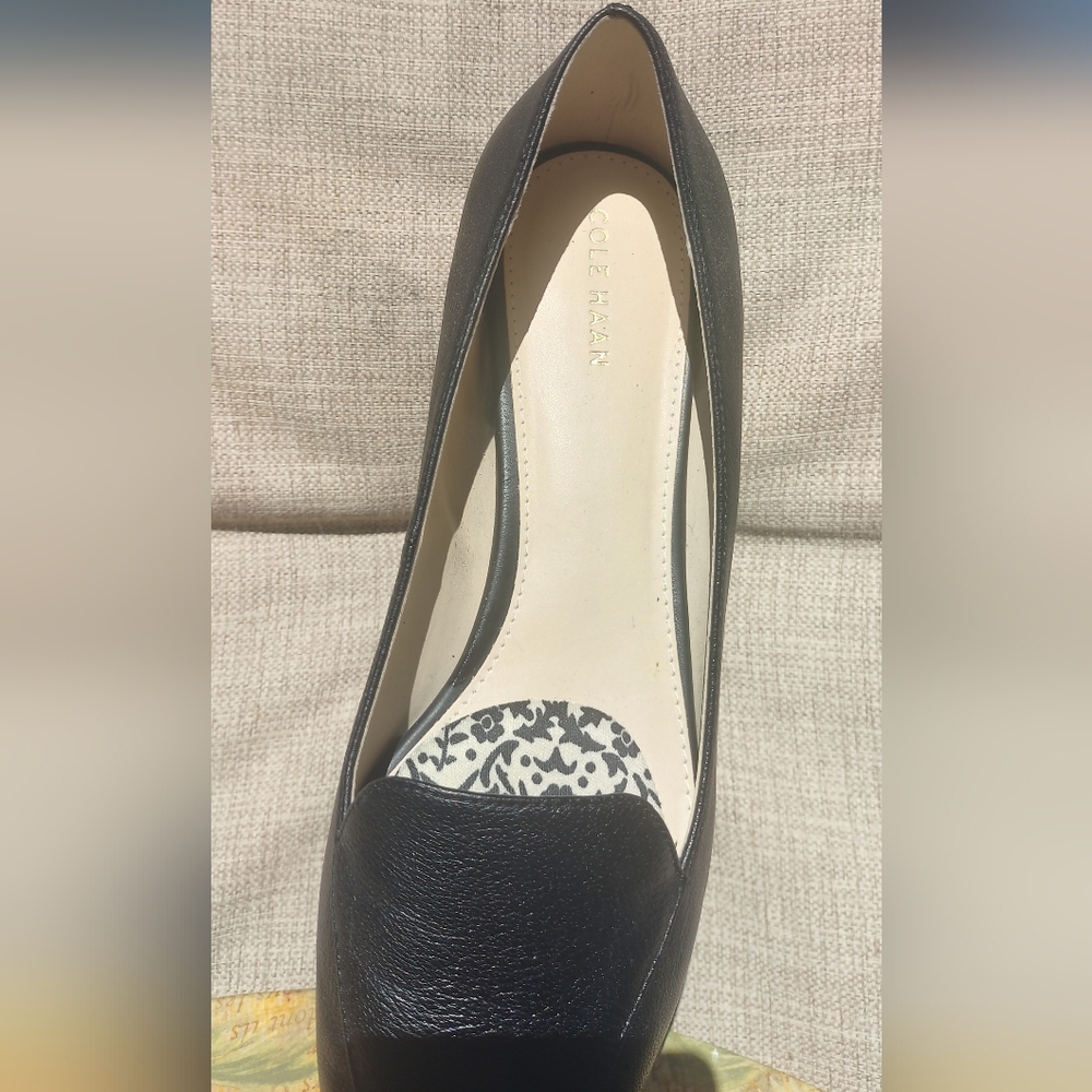 Cole Haan Black Pointed Leather Flat-Heel Loafers Slip On Size 8.5B - Picture 9 of 10